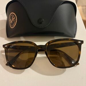 Ray-Ban polarized Sunglasses
